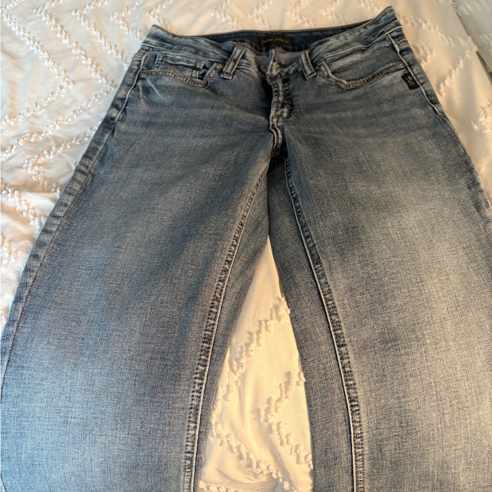 Like new size waist 27 and length 31 Silver Jeans